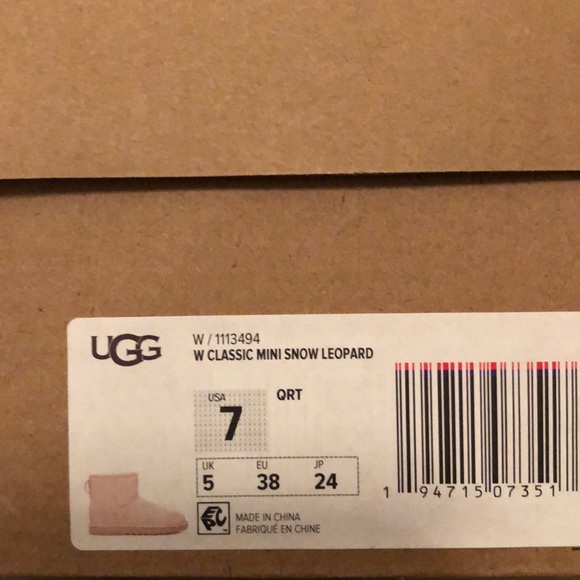 🌿UGG- CLASSIC SNOW LEOPARD BOOTS🌿 - Picture 13 of 13